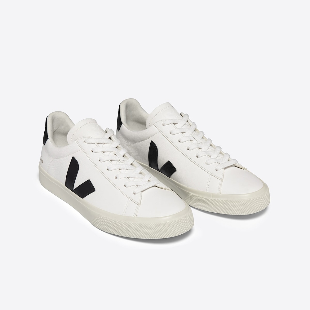 NWT Veja Campo Chromefree Leather Sneakers in Extra White and Black